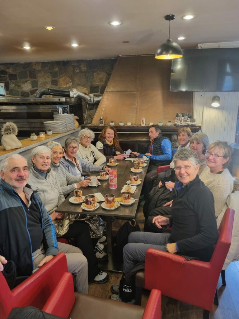 Sortie raquettes au Boréon avec LongeTEAM06, c'est l'heure du chocolat chaud 